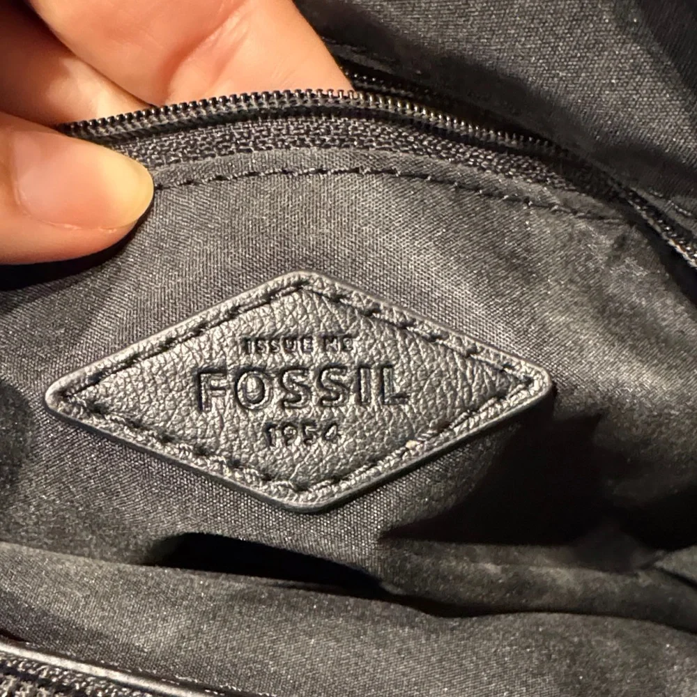 Fossil Two-Tone Black and Brown Leather Tote - Picture 6 of 10